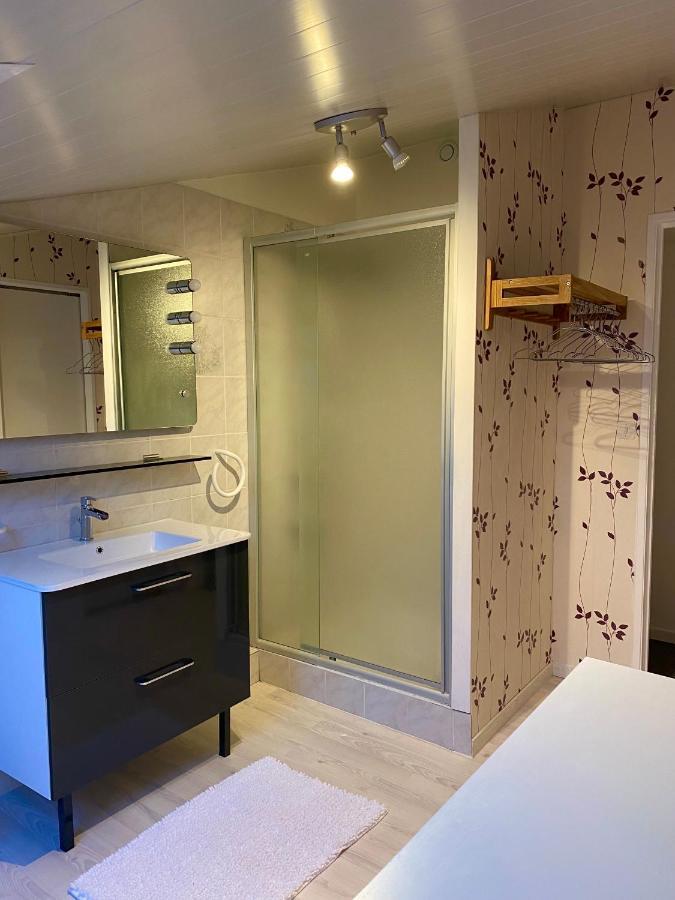 Le Petit Bleu Chambre D'Hotes Bourg-de-Visa Esterno foto