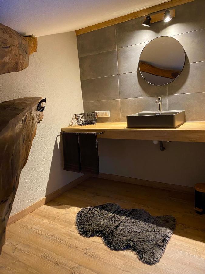 Le Petit Bleu Chambre D'Hotes Bourg-de-Visa Esterno foto